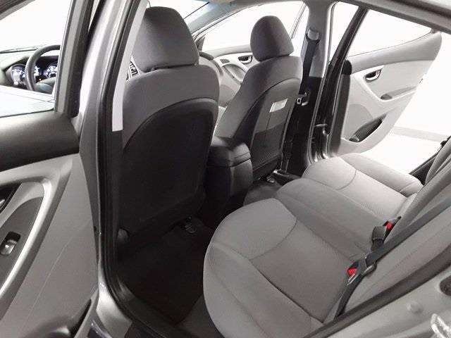 2014 Hyundai Elantra SE 4dr Sedan